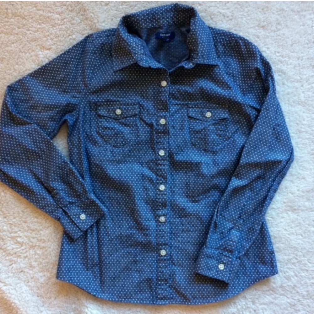 Old Navy polka dot button up